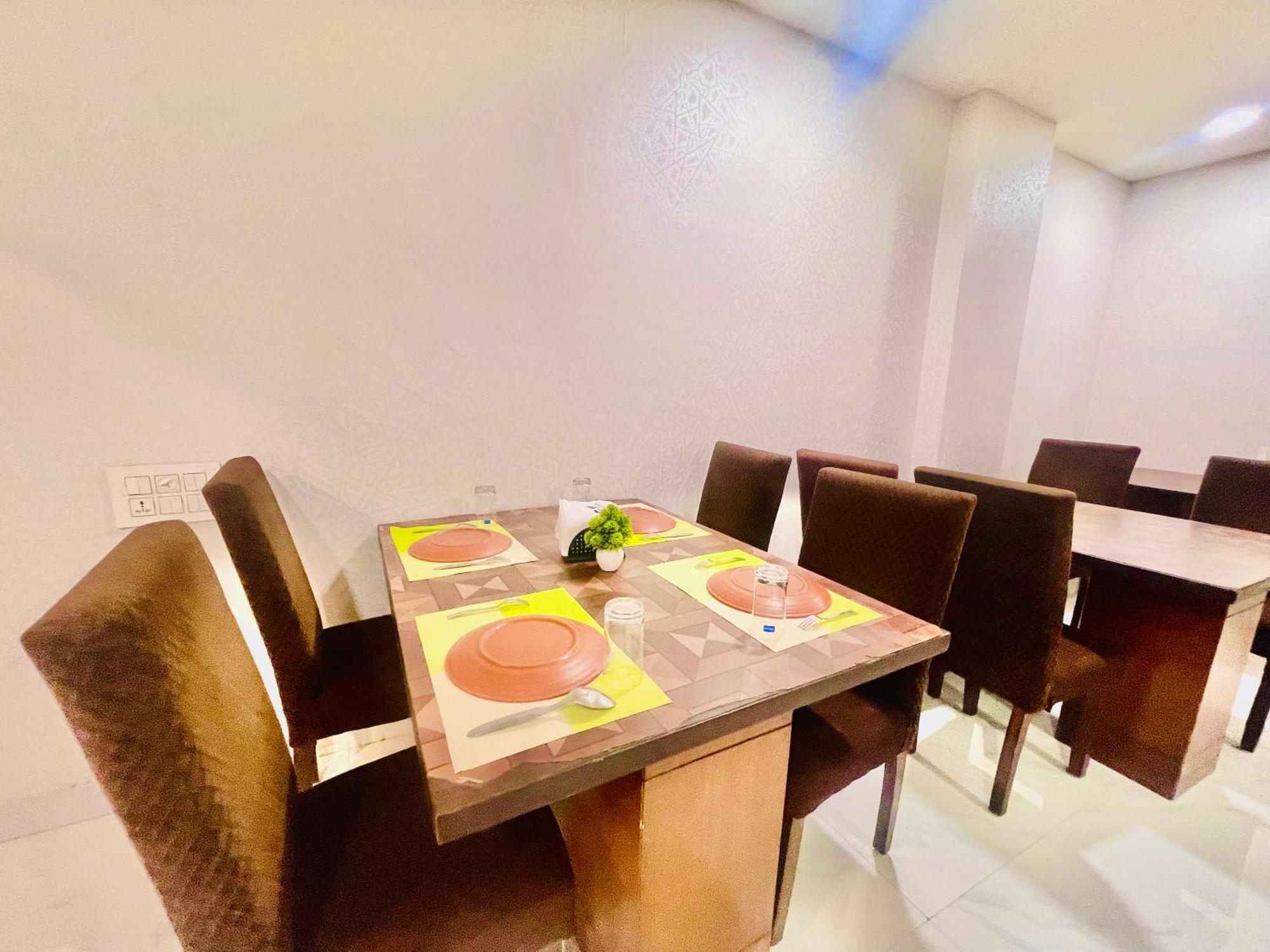 Hotel Eagle Grand Hyderabad Airport Zone Шамшабад Екстериор снимка