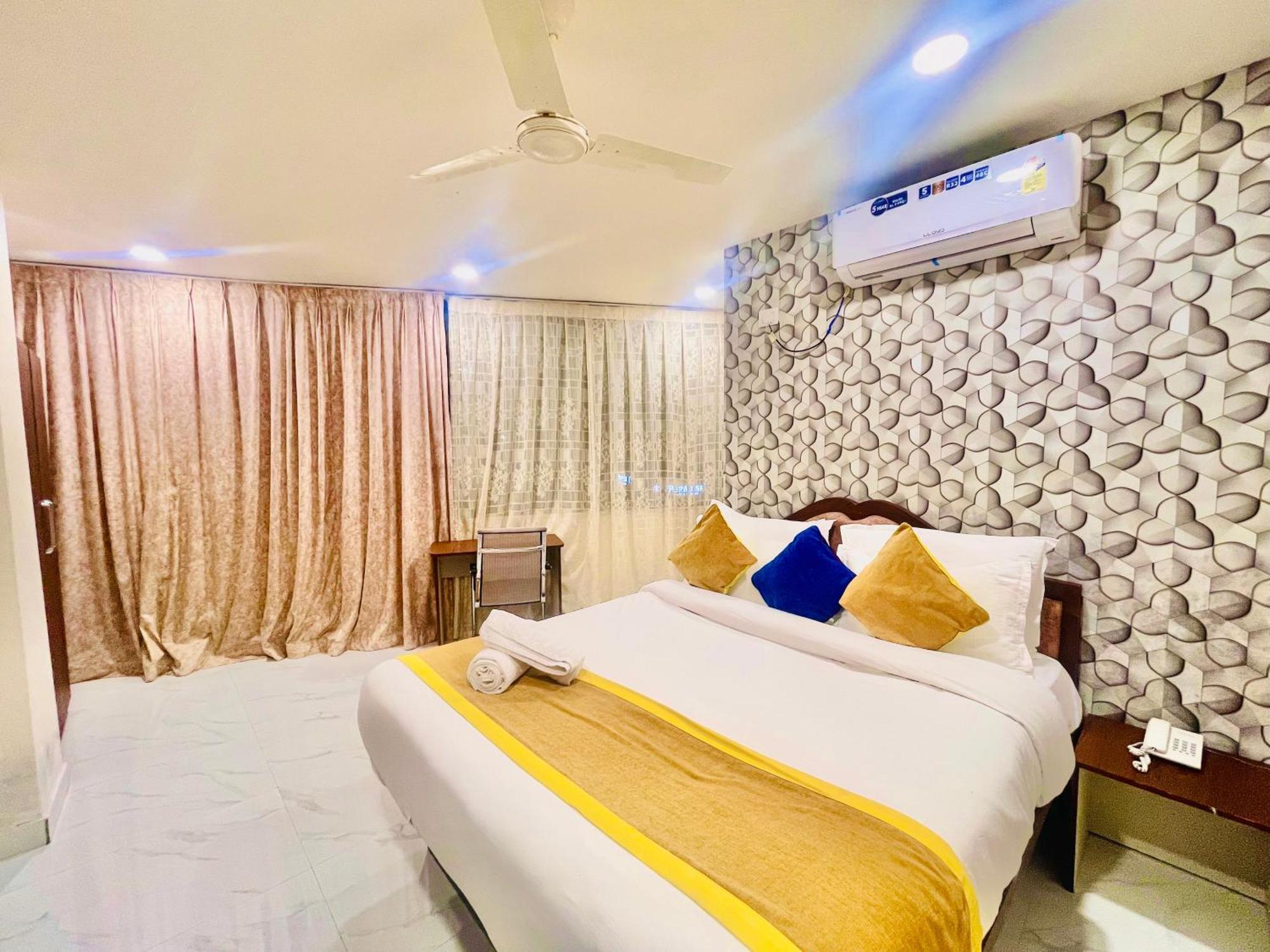 Hotel Eagle Grand Hyderabad Airport Zone Шамшабад Екстериор снимка