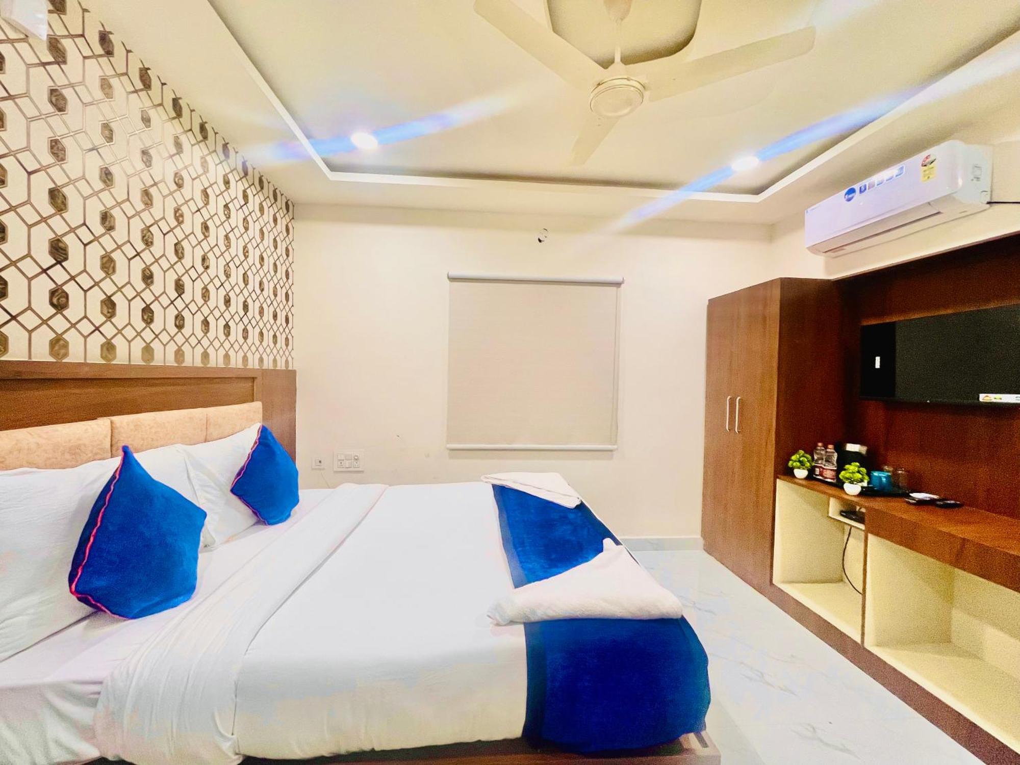 Hotel Eagle Grand Hyderabad Airport Zone Шамшабад Екстериор снимка