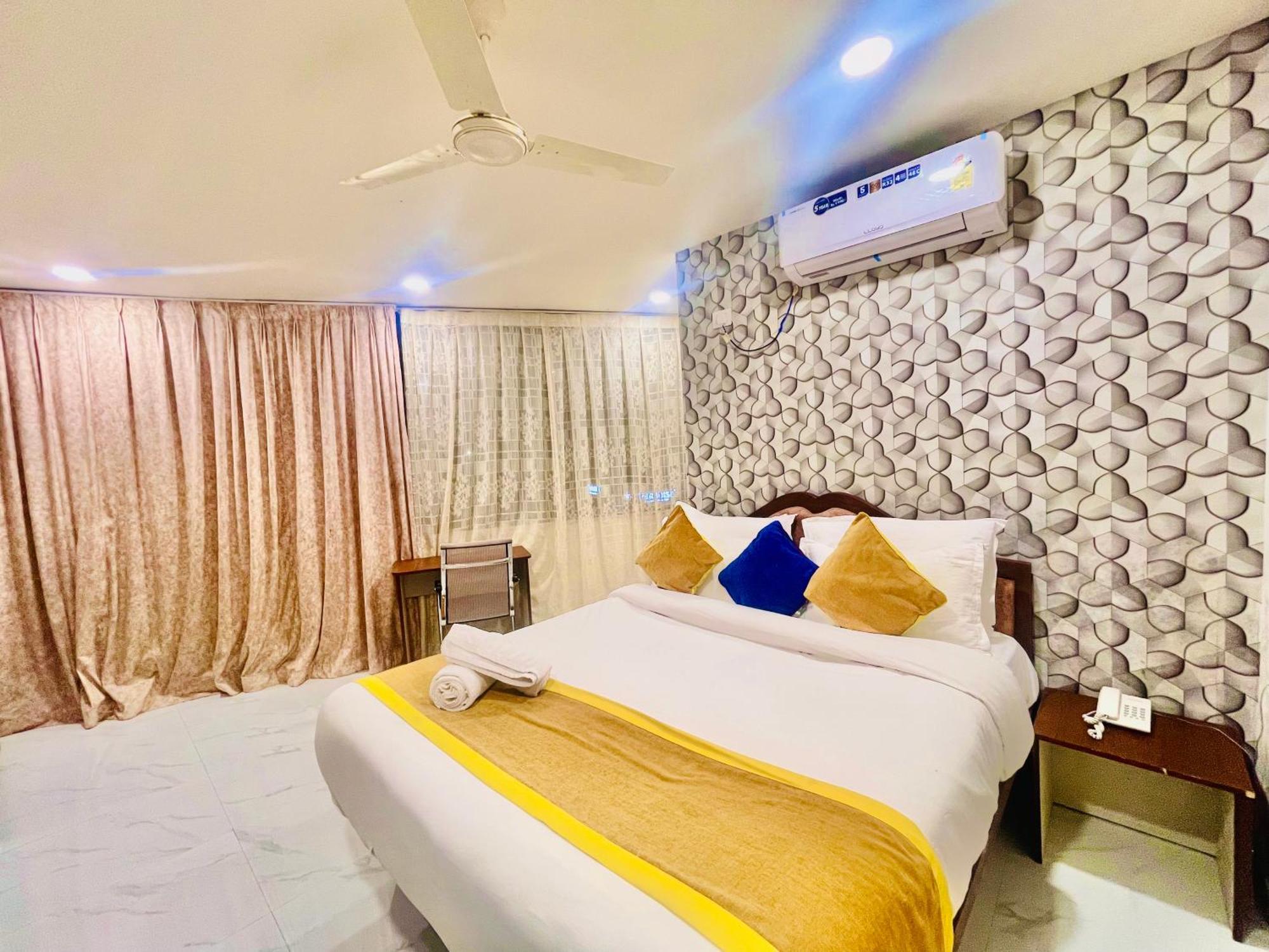 Hotel Eagle Grand Hyderabad Airport Zone Шамшабад Екстериор снимка